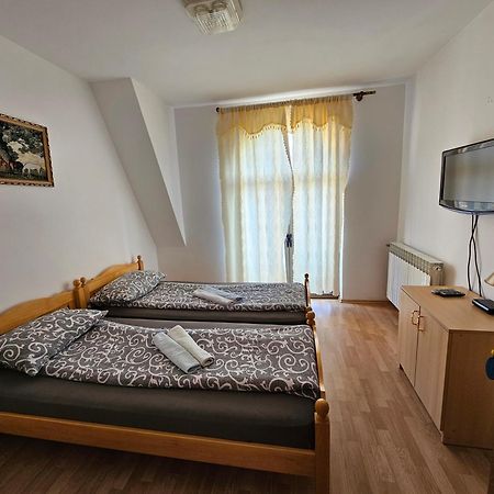 Hotel Aleks Sobe Banja Koviljača Exterior foto